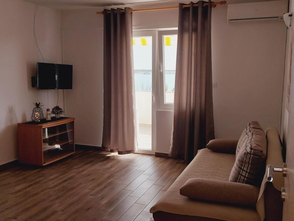 Apartments Nikola Caska ノヴァリャ エクステリア 写真