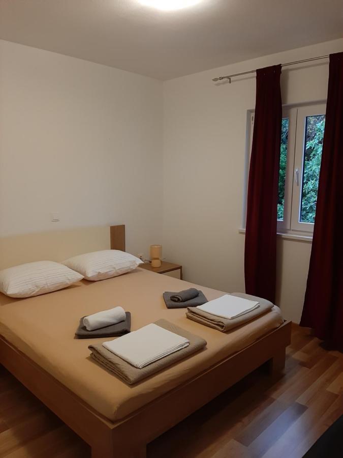 Apartments Nikola Caska ノヴァリャ エクステリア 写真